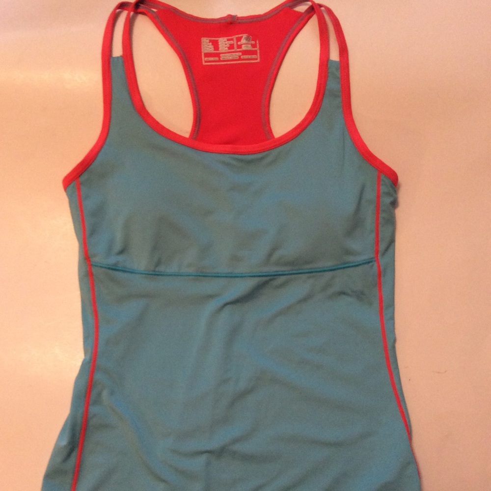 🧘‍♀️🏃‍♀️NEW BALANCE ATHLETIC TANK w/SHELF BRA SM